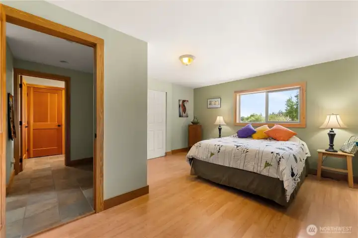2nd Bedroom