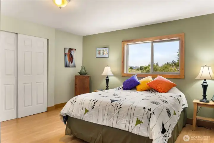 2nd Bedroom