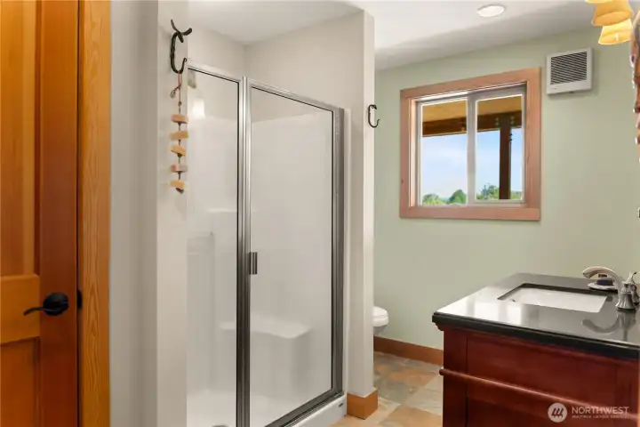 2nd bathroom