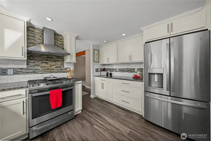 Remodeled Kitchen - all new cabinets, counter tops, New GE profile appliances