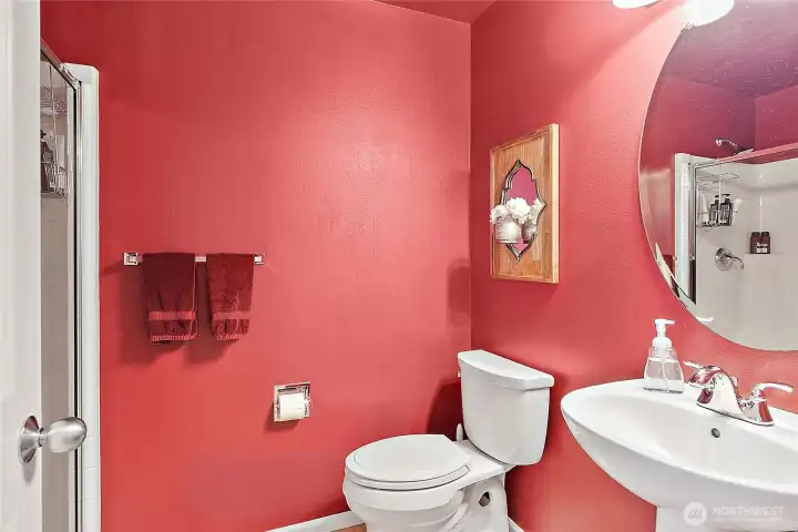 3/4 bath on main floor! 3/4 bath on main floor!