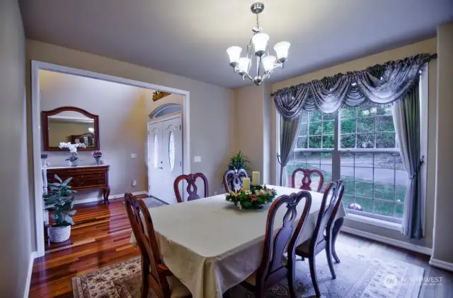 Formal dining off the entry and off the kitchen