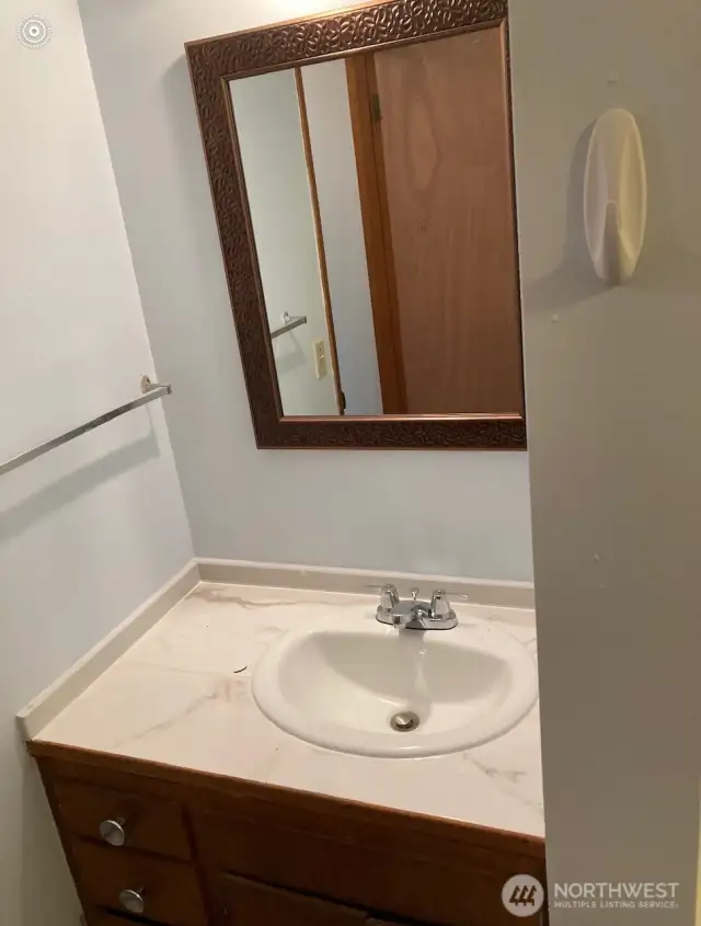 upper unit bath