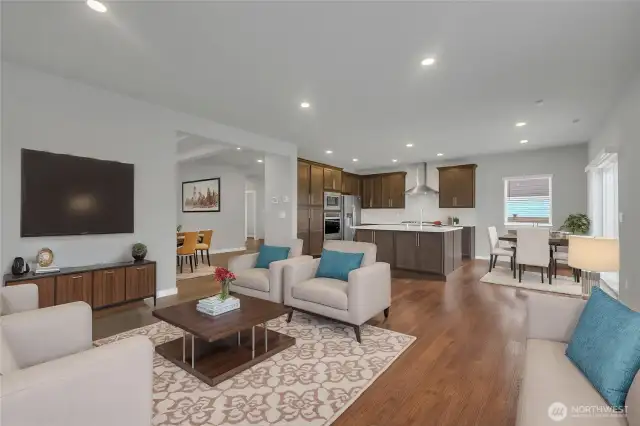Family & Kitchen Staged