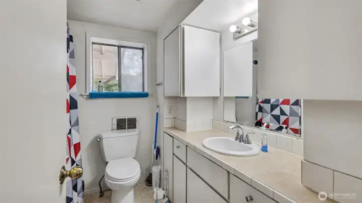 Full bath on main level.