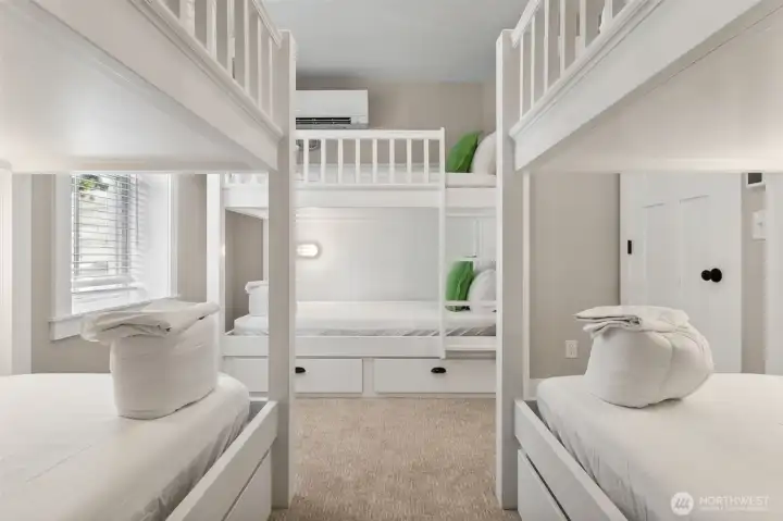 6 Bunkroom in daylight basement