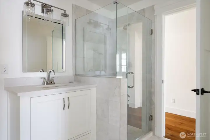 Upstairs Jack and Jill Bath