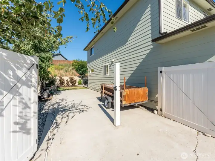 Bonus RV and toy parking offers hard-to-find flexibility for boats, trailers, or recreational vehicles.