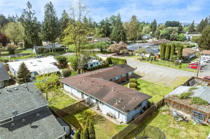 This aerial view shows the backyard for apartment #4.