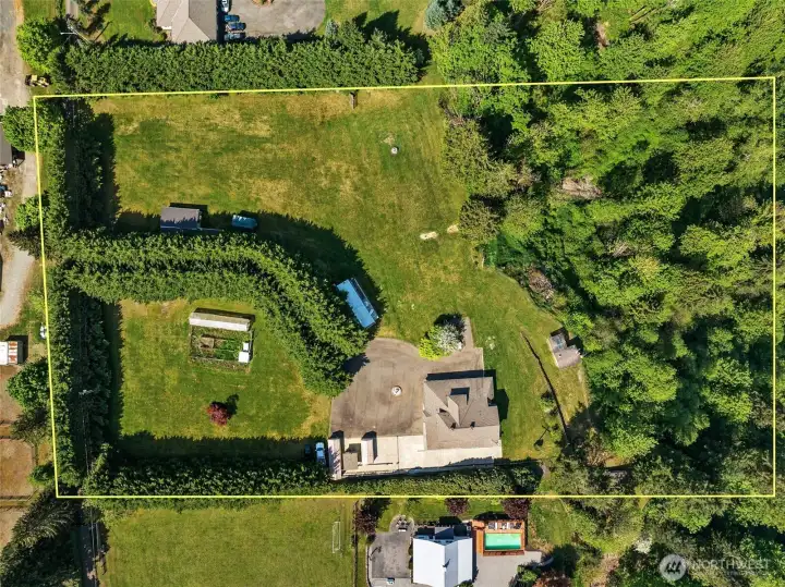 5.53 acres of your very own private residence. 5.53 acres of your very own private residence.