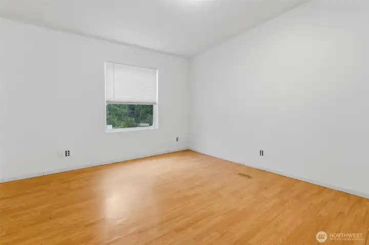 2nd Bedroom 2nd Bedroom