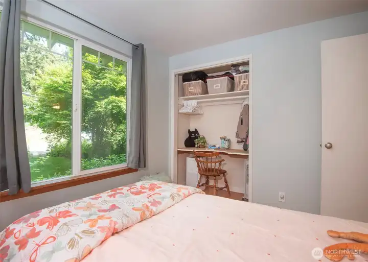 Built in desk area in the third bedroom.