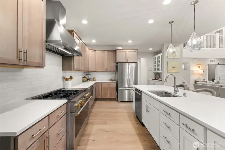 Just like new! AND stunning with premium GE Monogram appliance package Just like new! AND stunning with premium GE Monogram appliance package