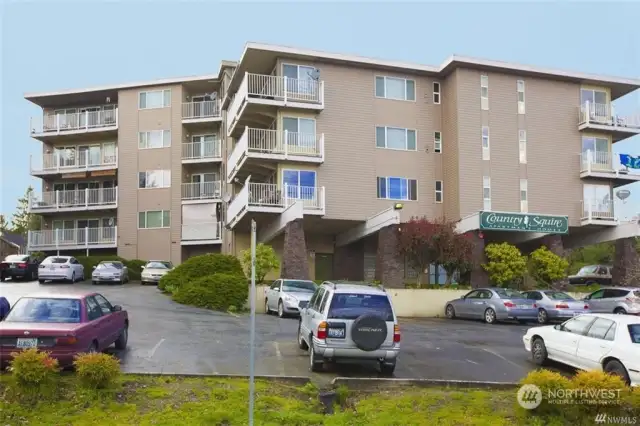 Example of nearby existing apartment building. Rental demand for this location is high due to commutability to downtown Seattle and access to major freeways.