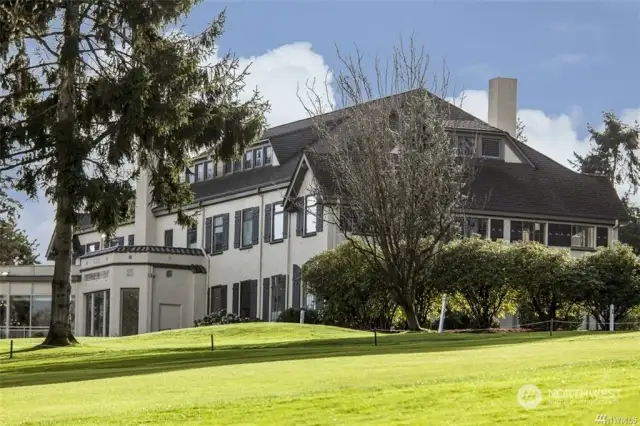 Located four minutes from the apartment development assemblage, the private Rainier Golf & Country Club, was founded in 1919. It’s 18 hole layout includes mature trees, a waterfall, beautiful ponds, numerous bunkers, a stream and memorable variety of holes that places a premium on accuracy and finesse. It is known as Seattle's driest year-round private course,. Its historic clubhouse offers spaces for wedding, reunions, luncheons or business meetings.