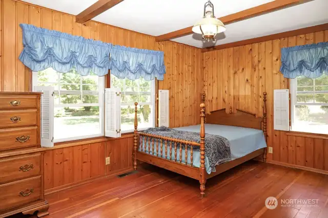 spacious master bedroom