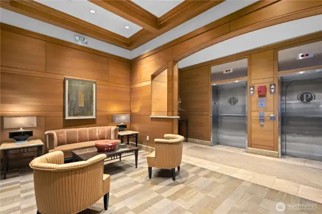 Pomerly lobby.
