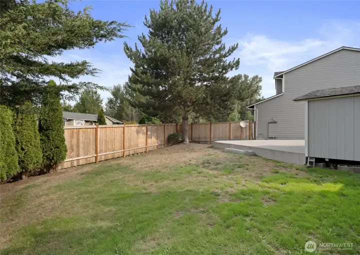 Oversized corner lot!