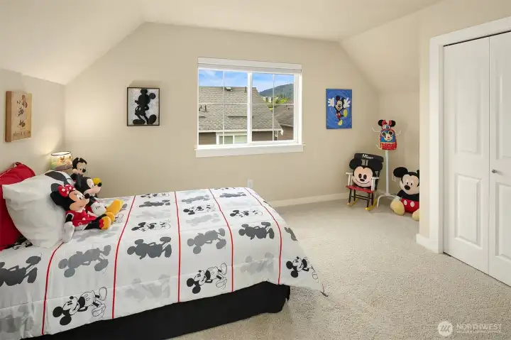 Additional bedroom.