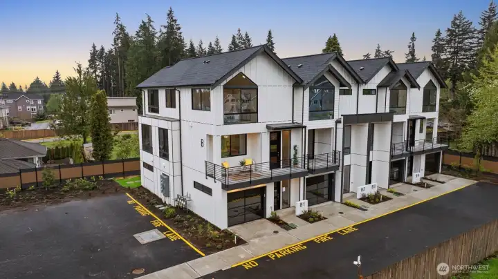 Ideally located in the highly acclaimed Northshore School District.