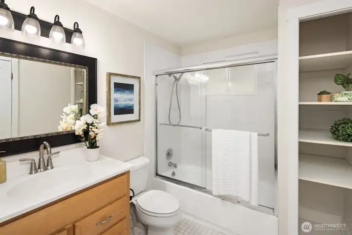 Hall bathroom.