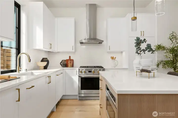 Chef's Kitchen featuring Monogram, Higher-End Appliance Package Chef's Kitchen featuring Monogram, Higher-End Appliance Package