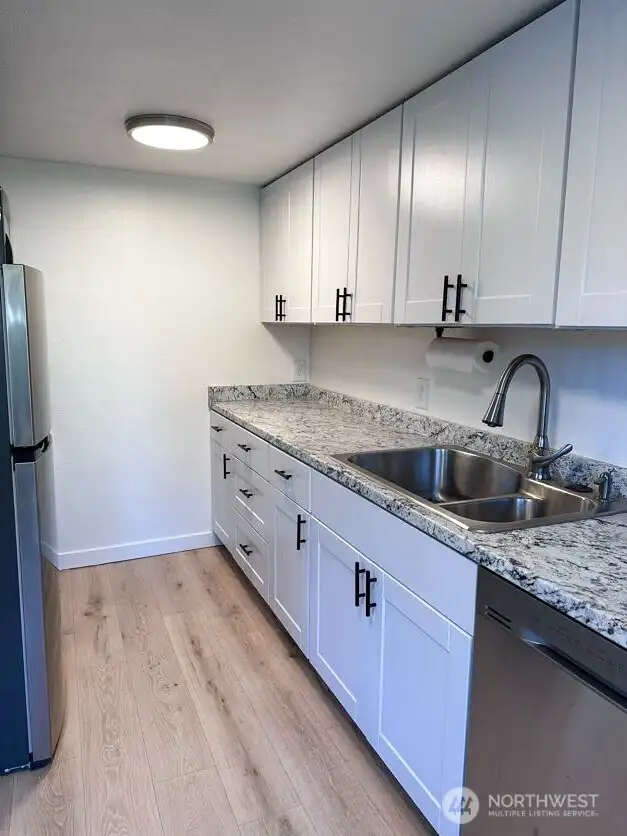Unit B Kitchen