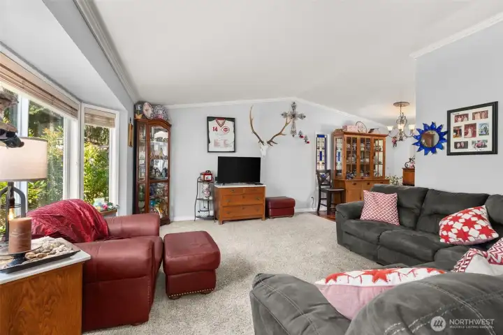 Bright and large living room with vaulted ceilings