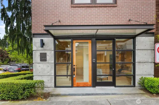 Home includes option of private entrance and business entrance.