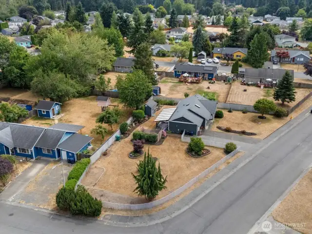 Fantastic large corner Lot!