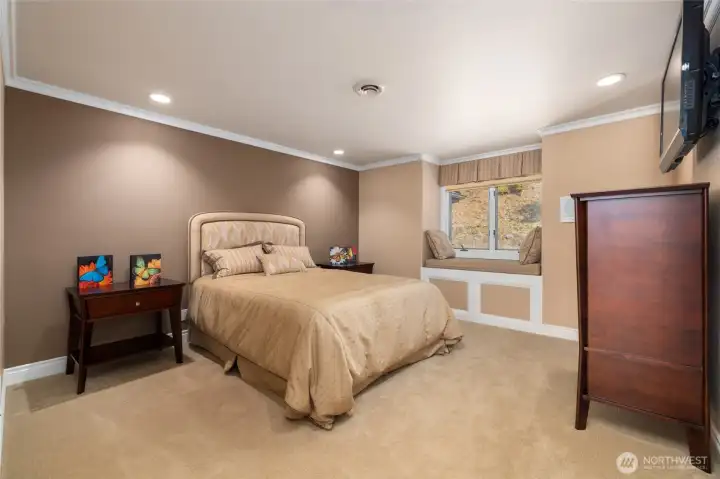 3rd bedroom with window seat and a large closet