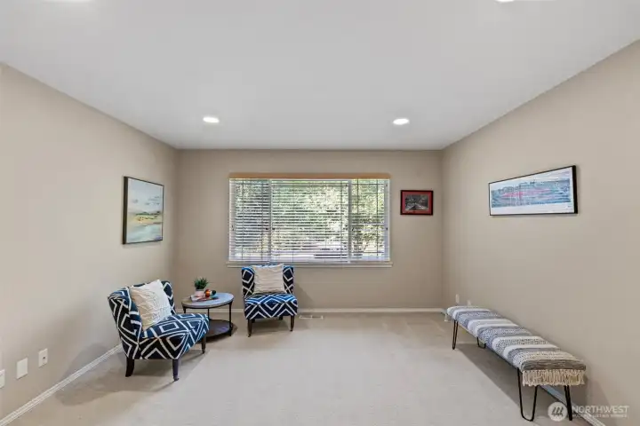 Bedroom/ Flex Room