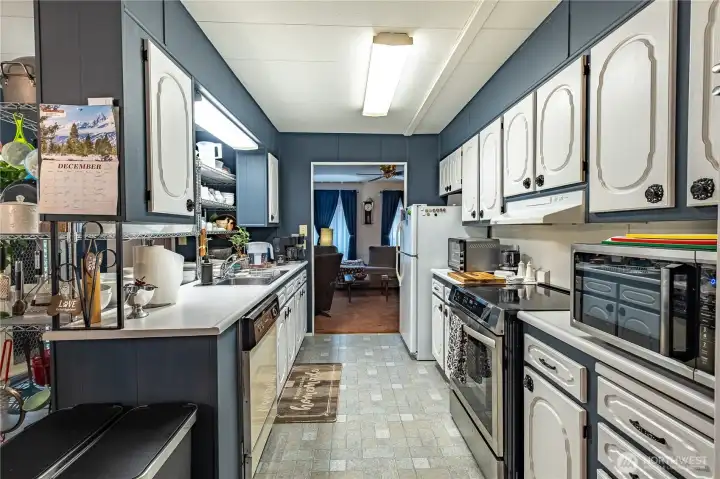 Just look at this kitchen