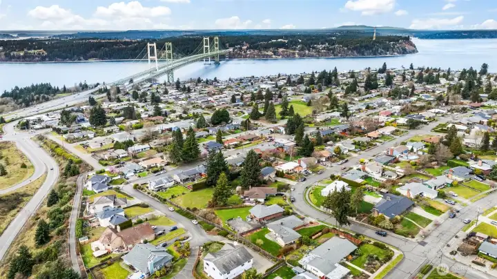 Situated just moments from the narrows bridge.