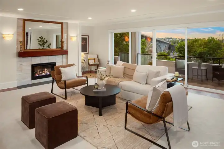 Large Living Room wall of window views