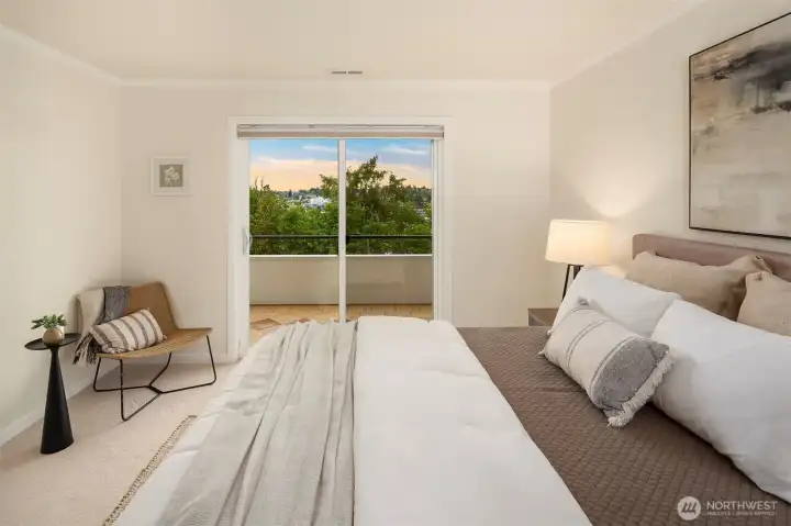 Large Second Bedroom with private access to lanai