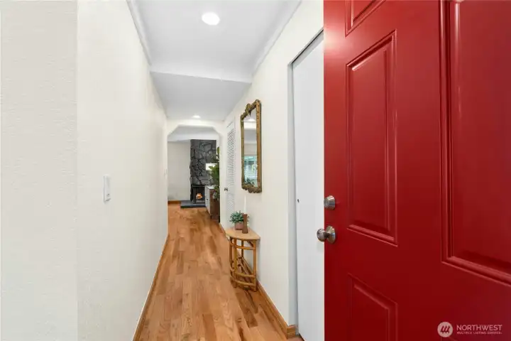 Entry hallway/foyer