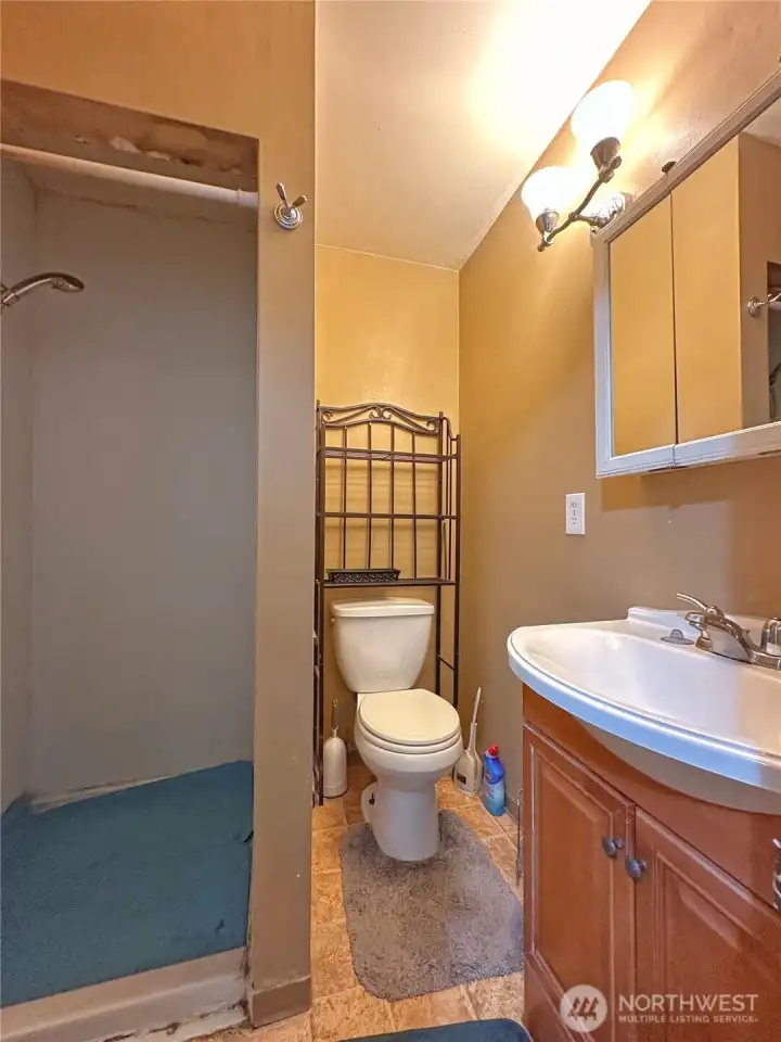 3/4 bathroom 3/4 bathroom
