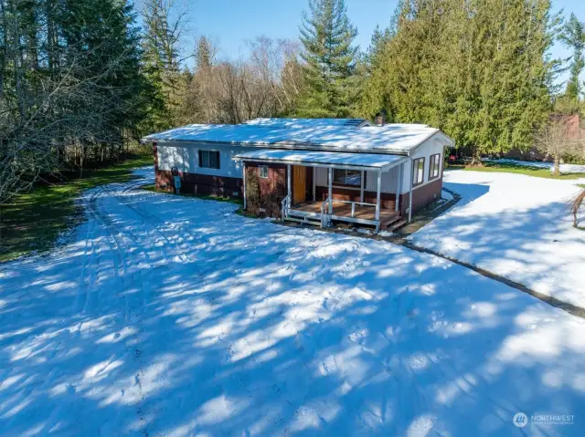 This gem nestled in Snoqualmie Valley is a flat spacious property with so much to offer