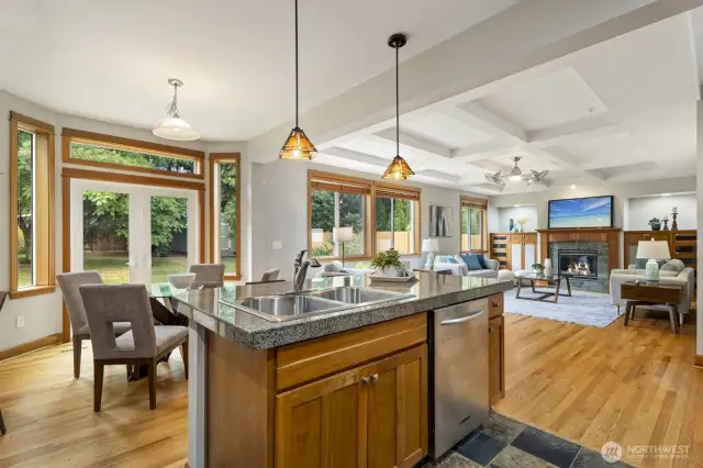 And, oh that kitchen...noice!