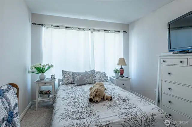 2nd Bedroom