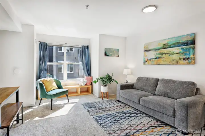 With the Mattress folded away again, your studio could be open to entertain.