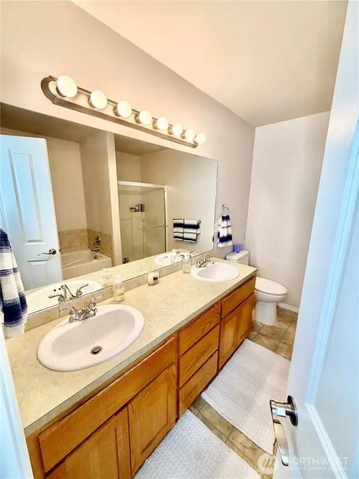 Primer 5 pieces bathroom