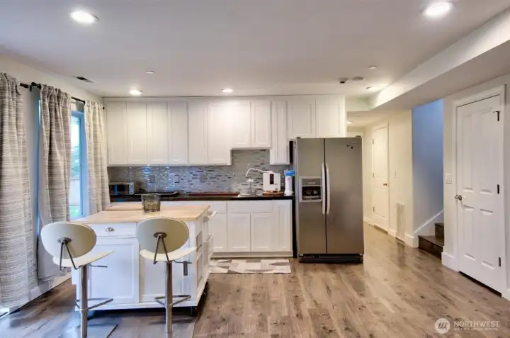 Lower level kitchennet