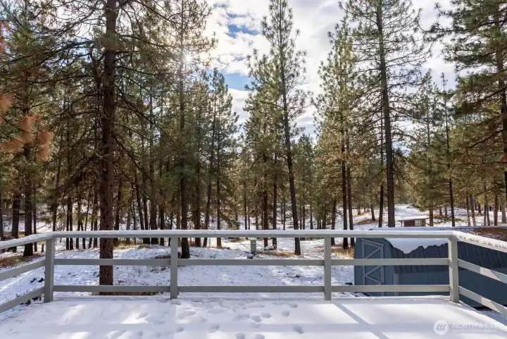 Large wood deck on South side of this home. Fun to entertain on deck Spring, Summer and Fall gatherings outdoors.