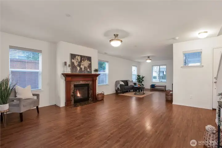 living room/sitting area
