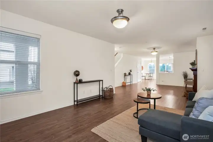 living room/sitting area