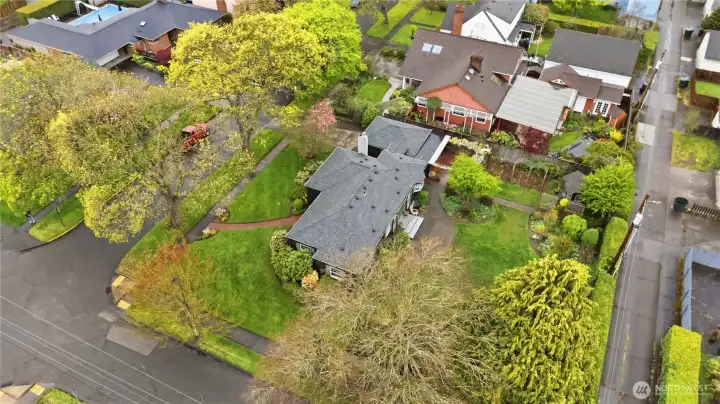 1306 23rd Ave- Rare, oversized corner lot