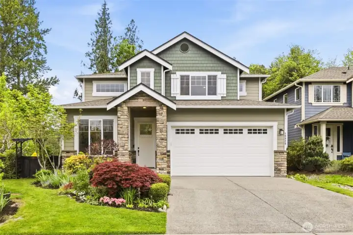2 Car garage w/ flex space