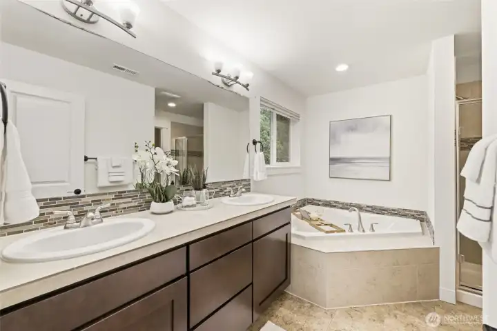 En-suite bath